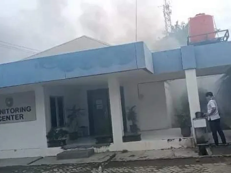 Kantor Diskominfosan Kota Bengkulu Terbakar