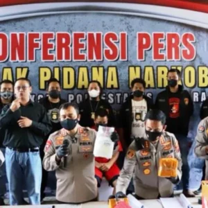 Kapolda Jateng Pimpin KonPers Kasus Sabu 8,4 Kg dari Kalimantan