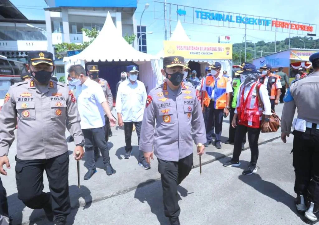 Kapolri Tinjau Pelabuhan Merak