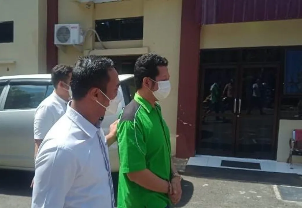 Rugikan Hingga 1 Milliar Mantan Pegawai Bank Diringkus Polisi