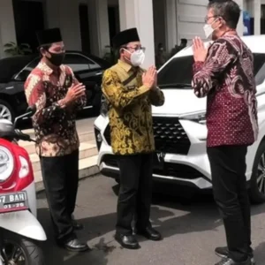 Bank Jatim Serahkan CSR ke Baznas Kota Malang Bank Jatim Serahkan CSR ke Baznas Kota Malang