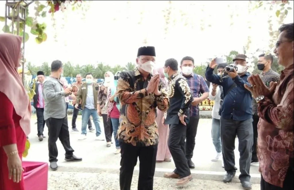 Gubernur Rohidin Hadiri Grand Opening Klinik Pratama Yurdiman Medika