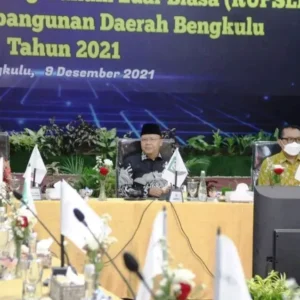 Gubernur Rohidin Pimpin RUPS-LB Bank Bengkulu Tahun 2021