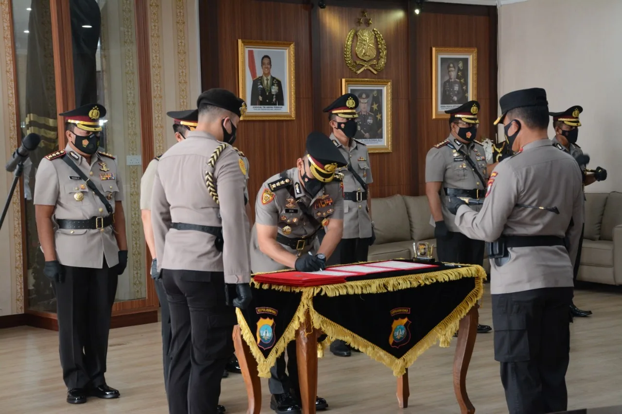 Kapolda Kepri Pimpin Sertijab Wakapolda Dan Pju Polda