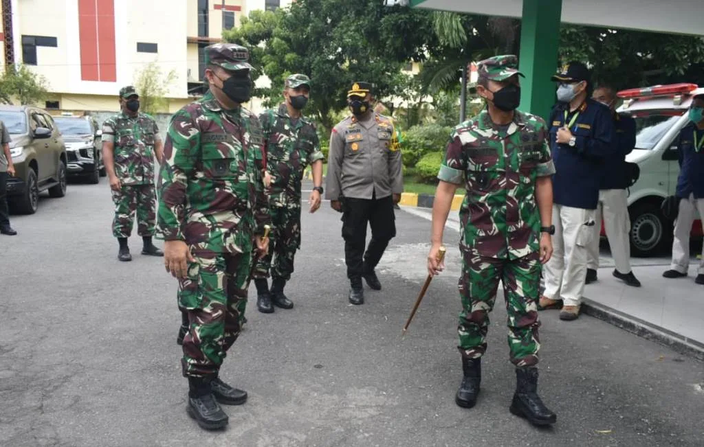 Pangdam V Brawijaya Didampingi Dandim Surabaya Timur Gladi Kesiapan Kepulangan PMI