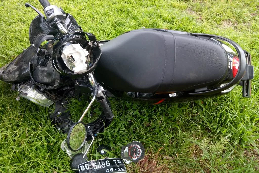 Pelajar Perempuan Kecelakaan Lawan Mobil