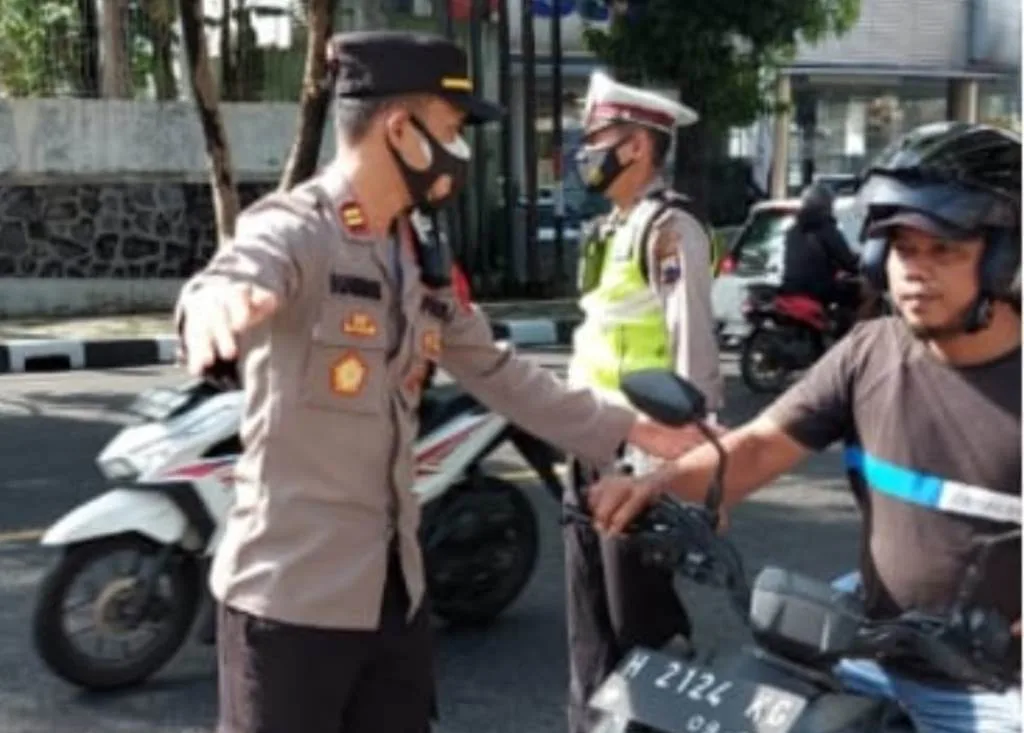 Polsek Candisari Gelar Operasi Lalu Lintas dan Prokes