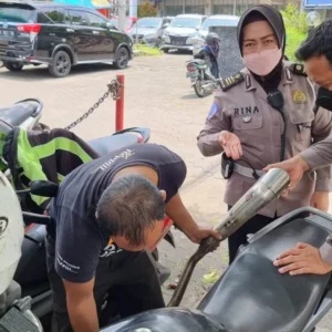 Satlantas Polrestabes Semarang Razia Kendaraan Knalpot Brong