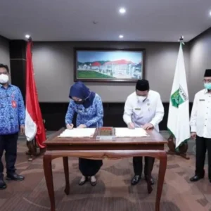 Wali Kota Batu Dukung Terwujudnya Eco Pesantren di Batu Wali Kota Batu Dukung Terwujudnya Eco Pesantren di Batu
