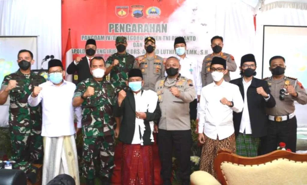 Apel Bersama Santri, Pangdam IV/Dip : Pentingnya Persatuan Dalam Menangkal Radikalisme