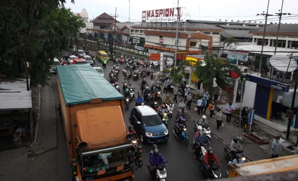Atasi Macet, Pemkab Sidoarjo Lebarkan Pertigaan Bangah-Aloha