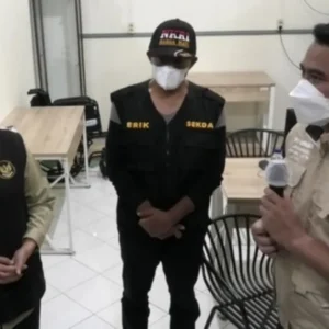 Gubernur Jatim Cek Rumah Sakit Lapangan 
