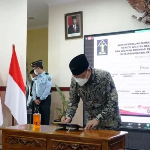 Gubernur Rohidin Tegaskan Integritas Kinerja Adalah Sebuah Keharusan Gubernur Rohidin Tegaskan Integritas Kinerja Adalah Sebuah Keharusan