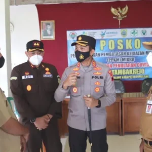 Kapolres Pemalang dan Forkopimda Tinjau Posko PPKM Mikro