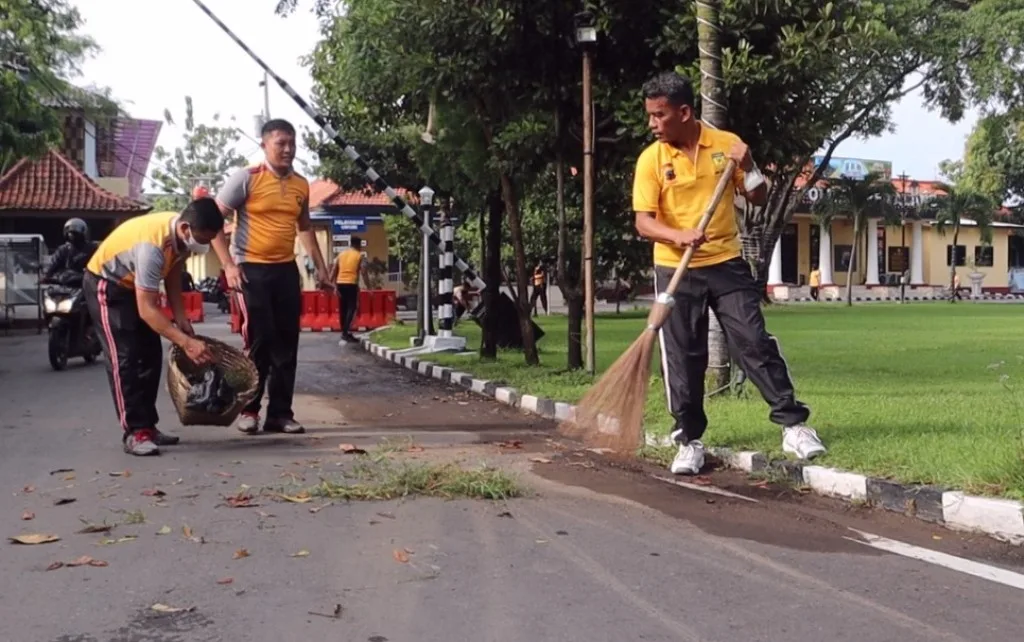 Kapolres Pemalang : Kebersihan Lingkungan Adalah Pangkal Kesehatan