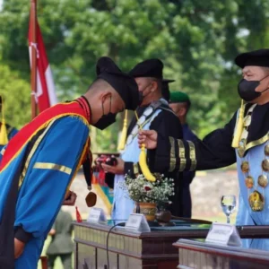 Kasad Mewisuda 50 Prajurit Lulusan Poltekad Malang