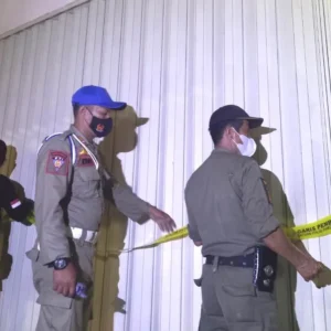 Langgar Prokes, 12 Tempat Usaha Disegel Satpol PP Langgar Prokes, 12 Tempat Usaha Disegel Satpol PP