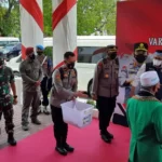 Pangdam V Brawijaya Dampingi Kapolri Kunjungi Vaksinasi Di Pamekasan