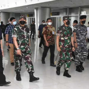 Pangdam V Brawijaya Tinjau Kesiapan Bandara Internasional Juanda.