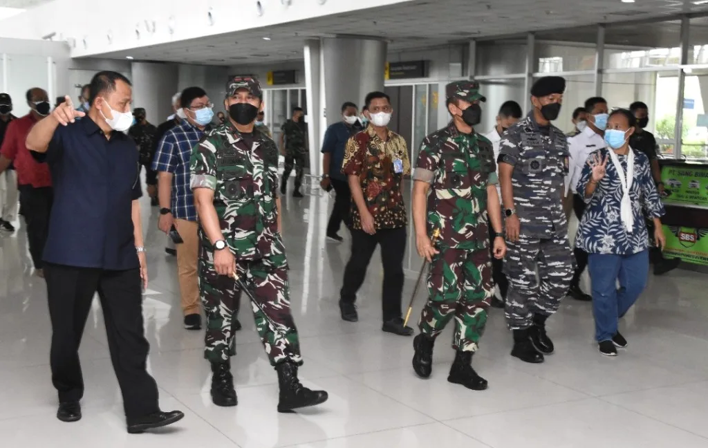 Pangdam V Brawijaya Tinjau Kesiapan Bandara Internasional Juanda.