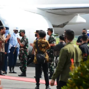 Pastikan Aman, Pangdam IV/Dip Kawal Presiden RI Takziah di Jateng