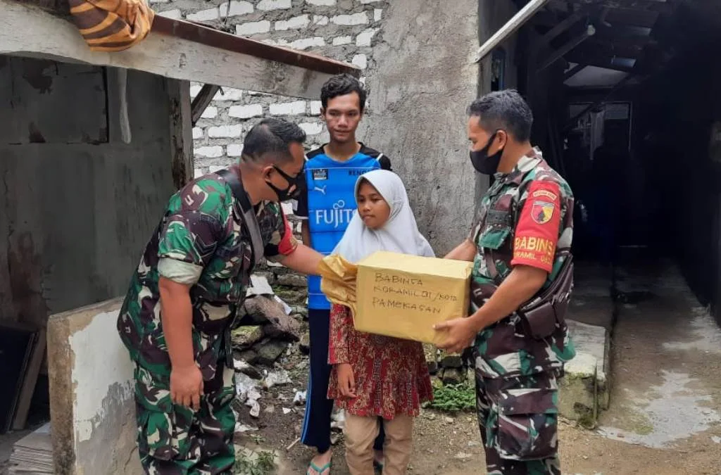 Prihatin Nasib Aulia NF, Babinsa Koramil 0826-01 Pamekasan Turun Tangan