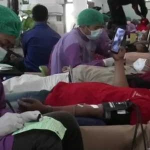 Sejumlah Ormas Kota Malang Gelar Donor Darah Sejumlah Ormas Kota Malang Gelar Donor Darah
