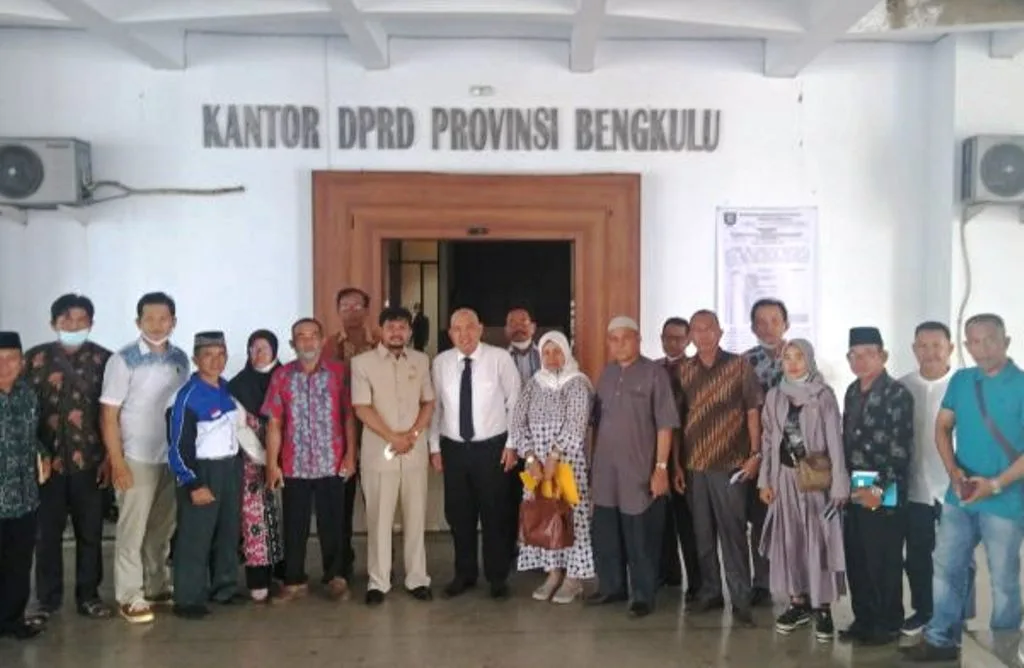 Waka II DPRD Provinsi Bengkulu Hearing Dengan FKK Bahas SE Gubernur