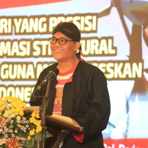 Buka Rakernis dengan Pakaian Reog Ponorogo, Polri Dukung Pemulihan Ekonomi Nasional Buka Rakernis dengan Pakaian Reog Ponorogo, Polri Dukung Pemulihan Ekonomi Nasional