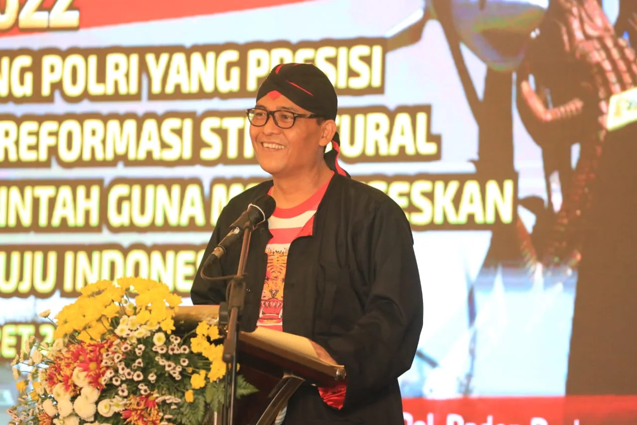 Buka Rakernis dengan Pakaian Reog Ponorogo, Polri Dukung Pemulihan Ekonomi Nasional