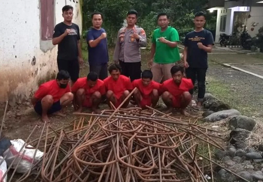 Gerombolan Maling Besi Puluhan Juta di Pemalang Dibekuk Polisi
