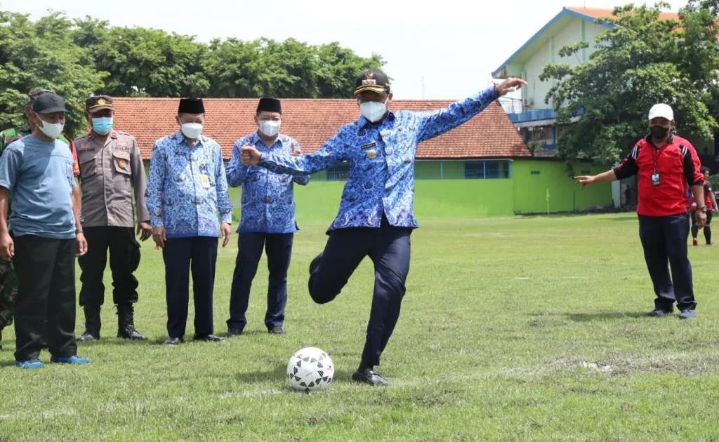Gus Muhdlor Dinobatkan Sebagai Tokoh Penggerak Olahraga Jatim