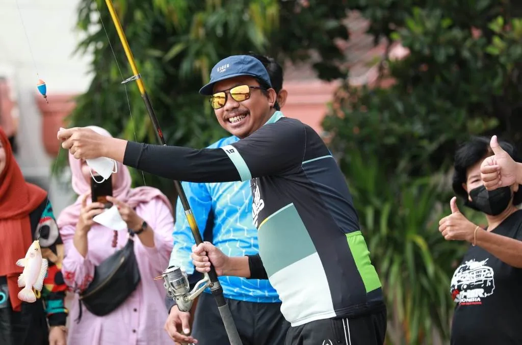 Gus Muhdlor Ubah Lahan Bekas TKD Jadi Bosem dan Kolam Pancing