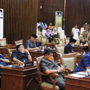 Hanya Dihadiri Waka II, Paripurna Tetap Dilaksanakan