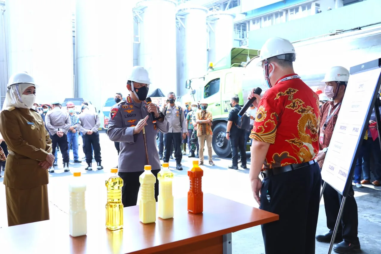 Jelang Ramadan, Kapolri Instruksikan Kapolda Cek Setiap Hari Ketersediaan Minyak Goreng di Pasar