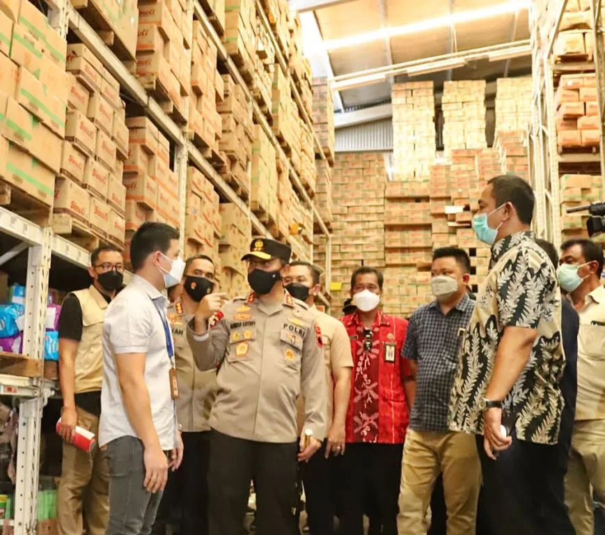 Kapolda Jateng Sidak Pabrik Minyak Goreng dan Pasar Tradisional