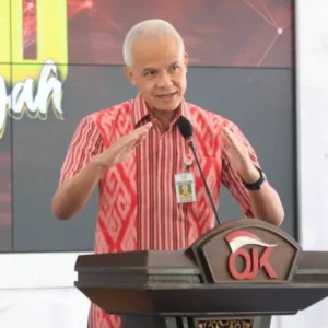 Permudah Akses Keuangan UMKM, Ganjar Luncurkan Aplikasi Srikandi
