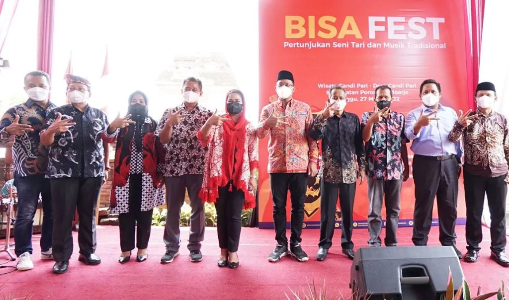 Puti Soekarno : Gus Muhdlor Keturunan Ideologis Bung Karno