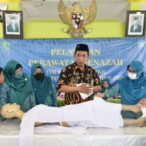 TP-PKK Kabupaten Sidoarjo Pelatihan Cara Perawatan Jenazah Dengan Penyakit Menular