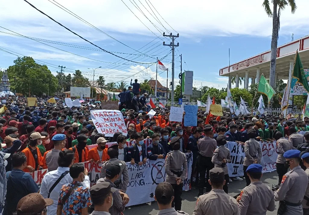 Aksi Unjuk Rasa 11 April 2022 di Bengkulu