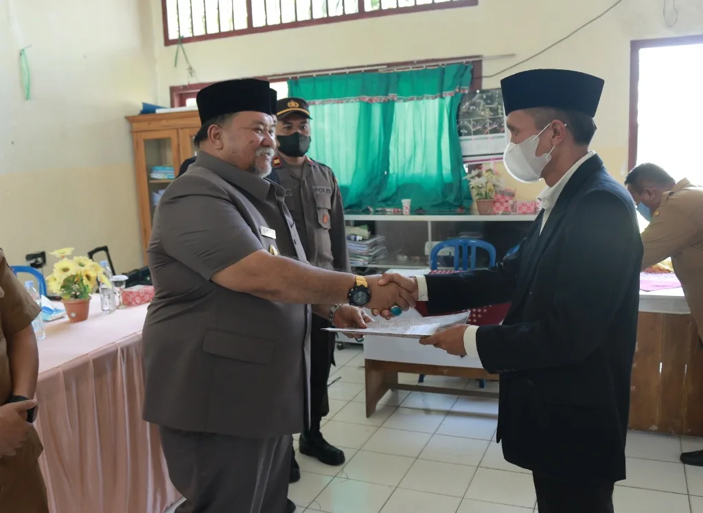 Anggota BPD Desa Batu Bandung Dilantik Wabup Bengkulu Selatan