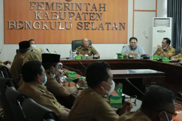 Bupati Bengkulu Selatan Akan Ngantor di Desa