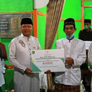 Gubernur Rohidin Minta Pendidikan Anak Diperhatikan