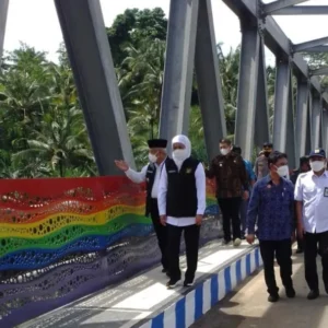 Jembatan Pelangi Srigonco (JPS) Bantur Malang Diresmikan Gubernur Jatim Jembatan Pelangi Srigonco (JPS) Bantur Malang Diresmikan Gubernur Jatim