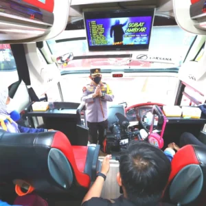Kapolri Lepas Mudik Gratis Polri