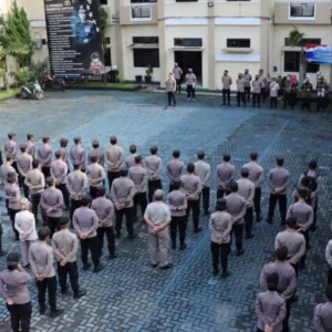 Keroyok Vaksin Polres Banjarnegara Sasar 13 Desa dan Kelurahan Keroyok Vaksin Polres Banjarnegara Sasar 13 Desa dan Kelurahan