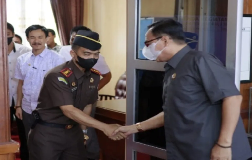 Lakukan Kunjungan, Kajari Disambut Ketua DPRD Bengkulu Selatan