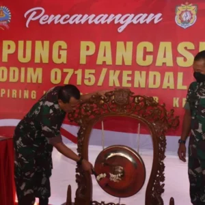 Pangdam IV/Diponegoro Canangkan Kampung Pancasila di Kendal Pangdam IV/Diponegoro Canangkan Kampung Pancasila di Kendal