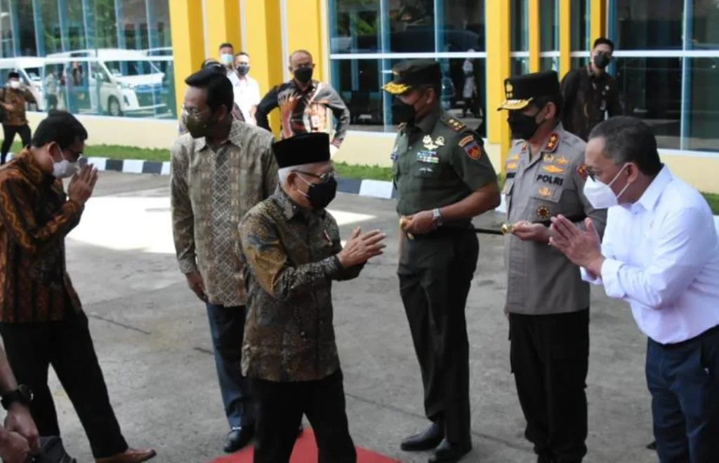 Pangdam IV/Diponegoro Dampingi Wapres Resmikan Laboratorium Riset Halal