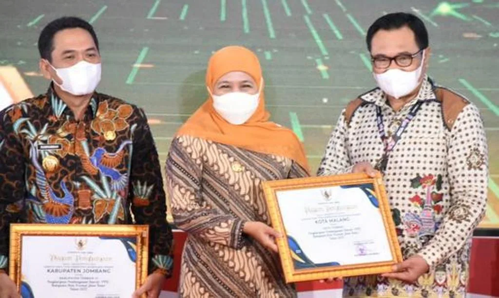 Pemkot Malang Terbaik dalam Penghargaan Pembangunan Daerah 2022   